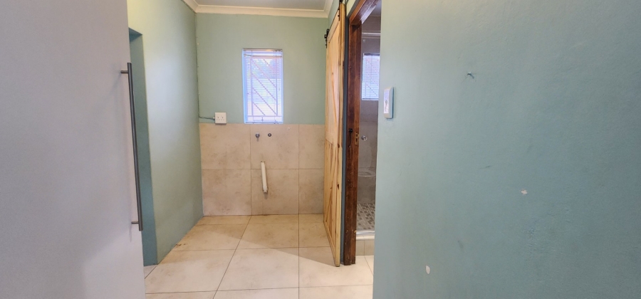 To Let 1 Bedroom Property for Rent in Erasmia Gauteng