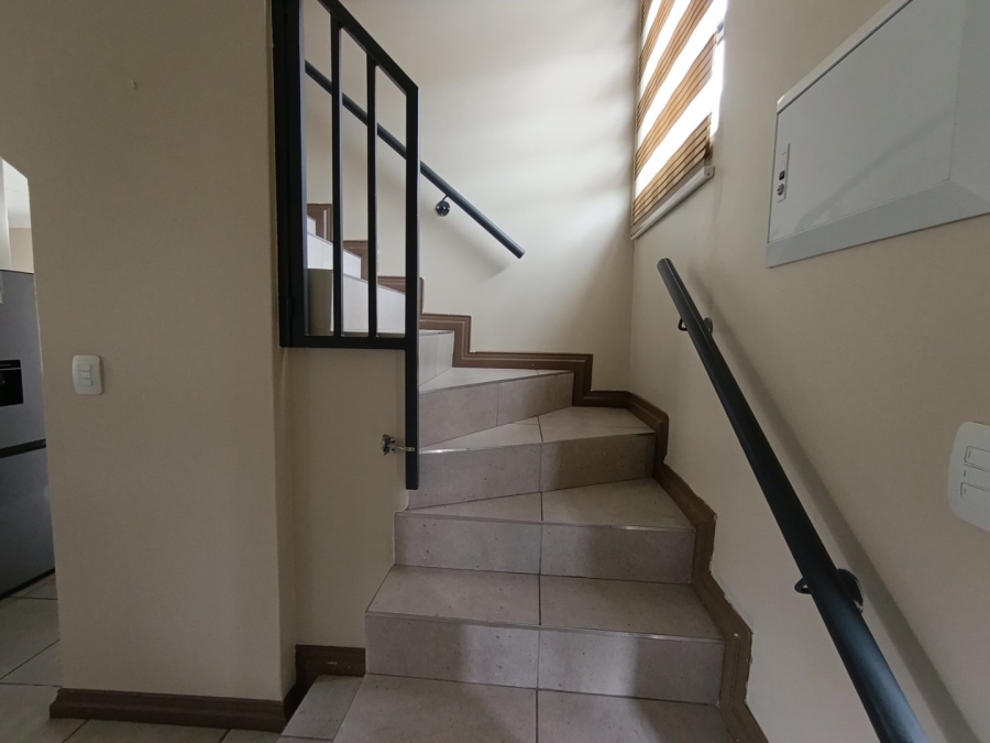 3 Bedroom Property for Sale in Amberfield Gauteng