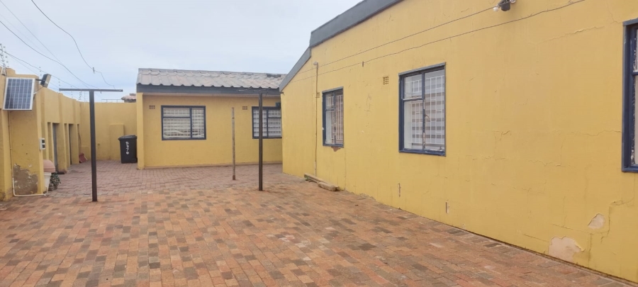 3 Bedroom Property for Sale in Lenasia Ext 9 Gauteng