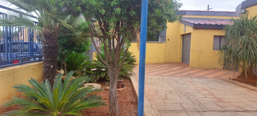 3 Bedroom Property for Sale in Lenasia Ext 9 Gauteng