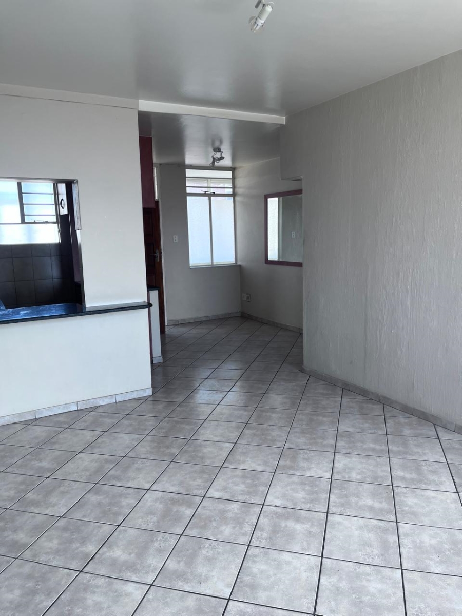 To Let 1 Bedroom Property for Rent in Bedford Gardens Gauteng