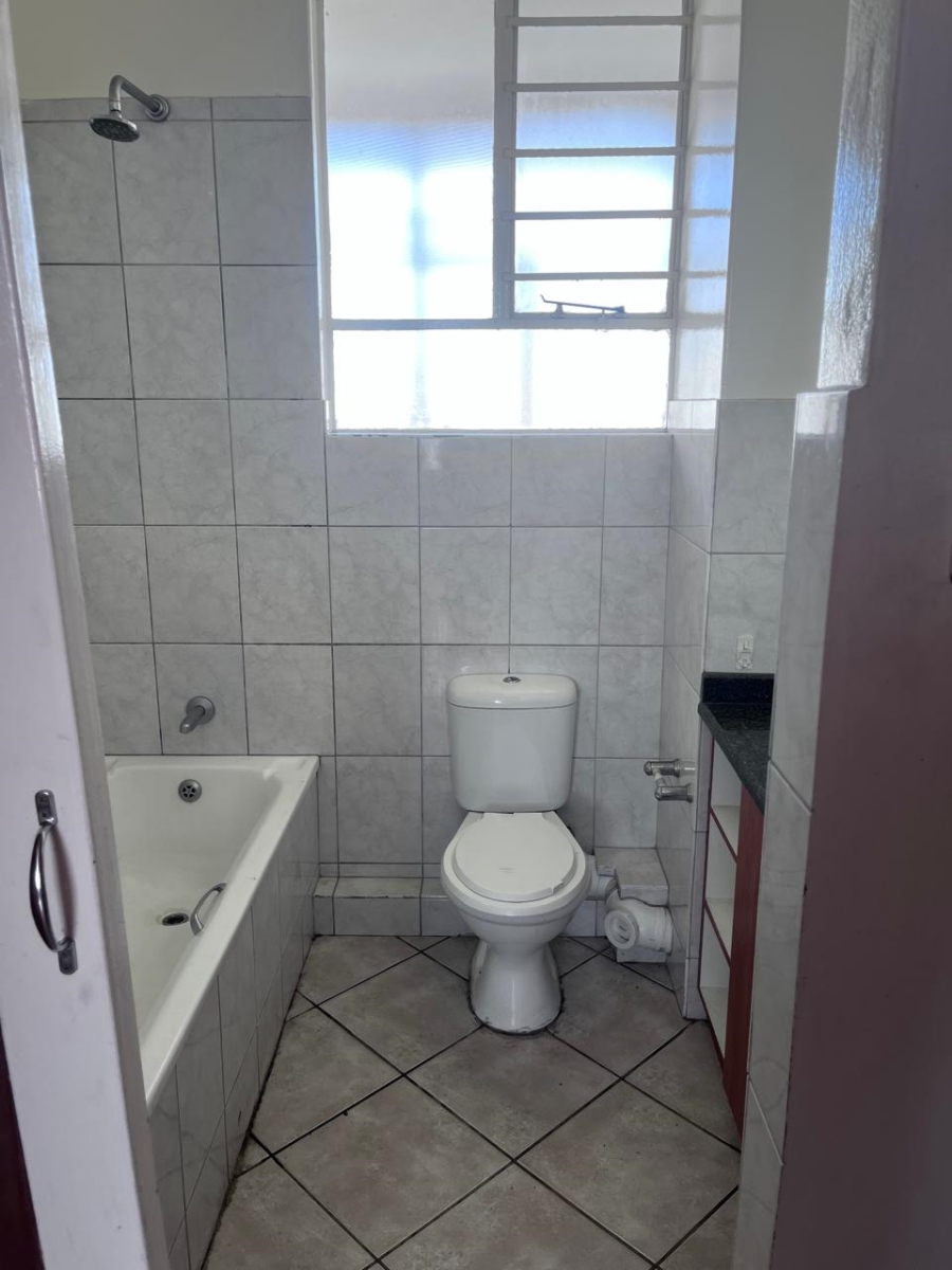 To Let 1 Bedroom Property for Rent in Bedford Gardens Gauteng