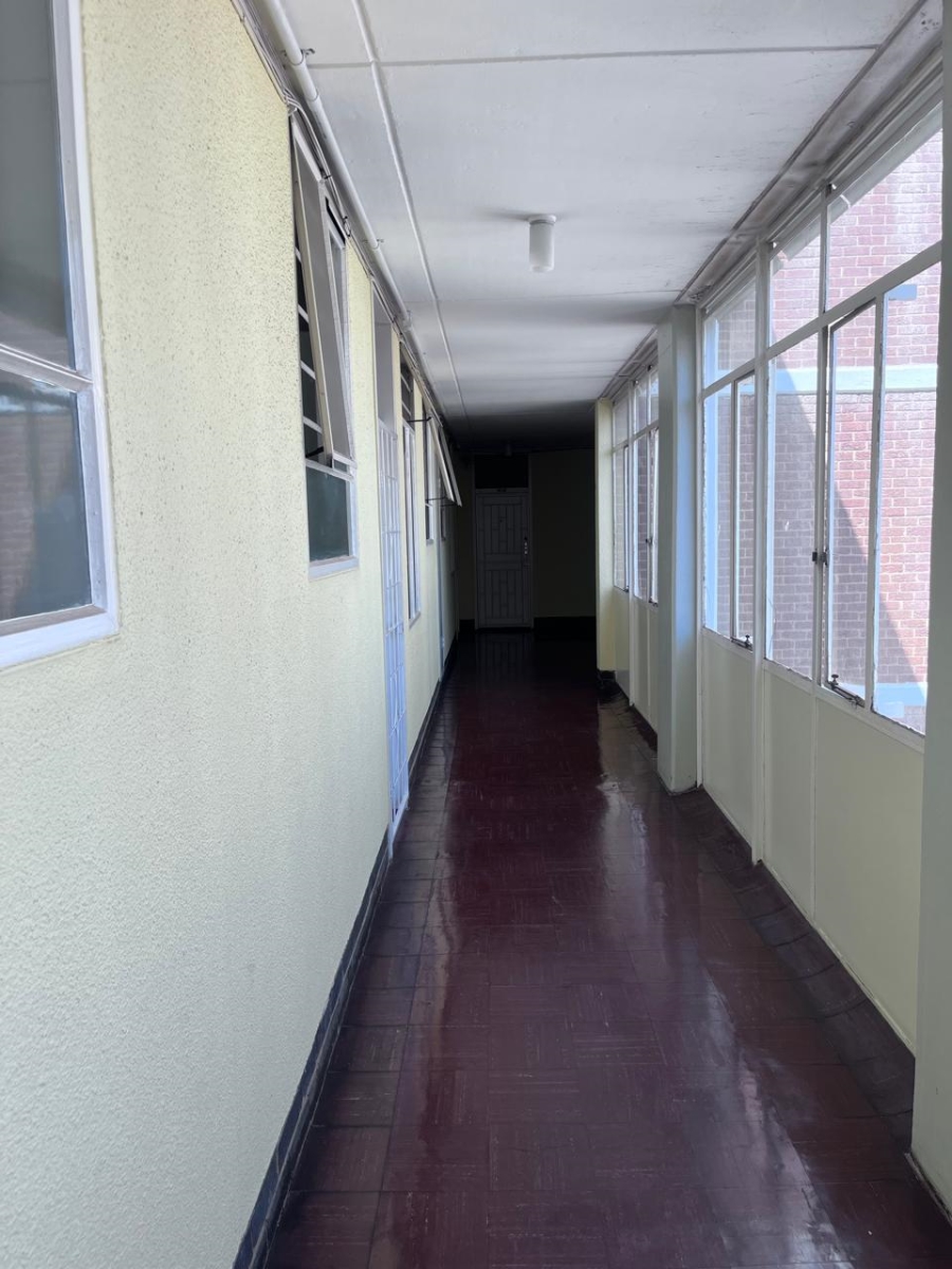 To Let 1 Bedroom Property for Rent in Bedford Gardens Gauteng