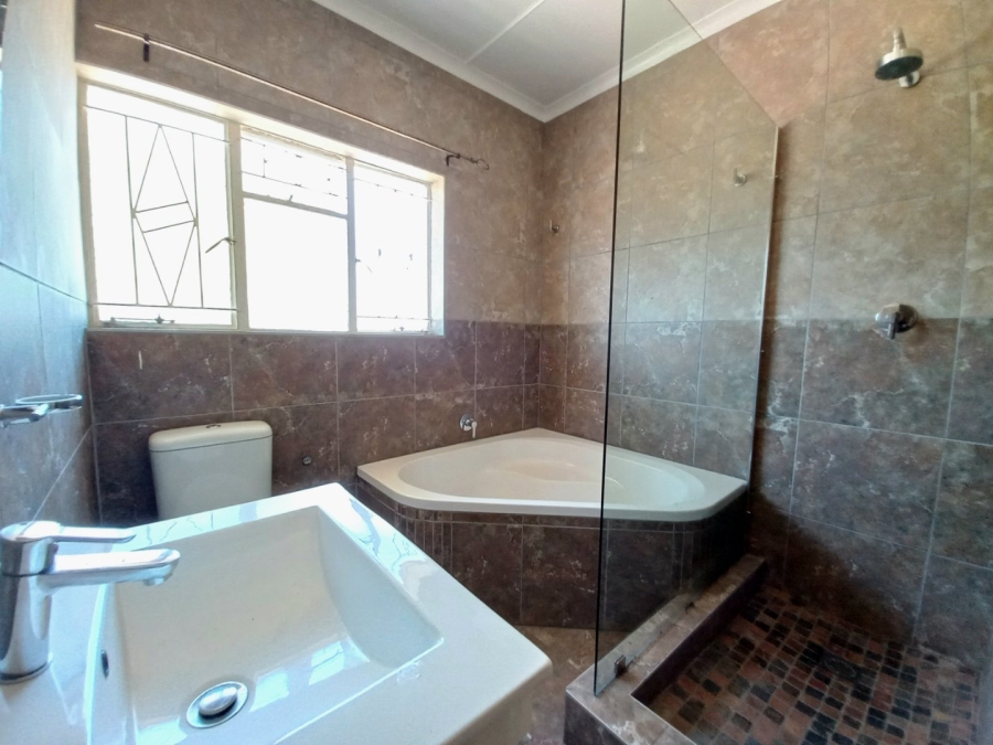 3 Bedroom Property for Sale in Eden Glen Gauteng