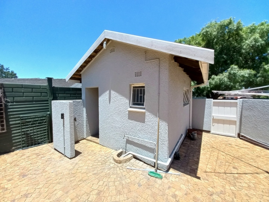 3 Bedroom Property for Sale in Eden Glen Gauteng