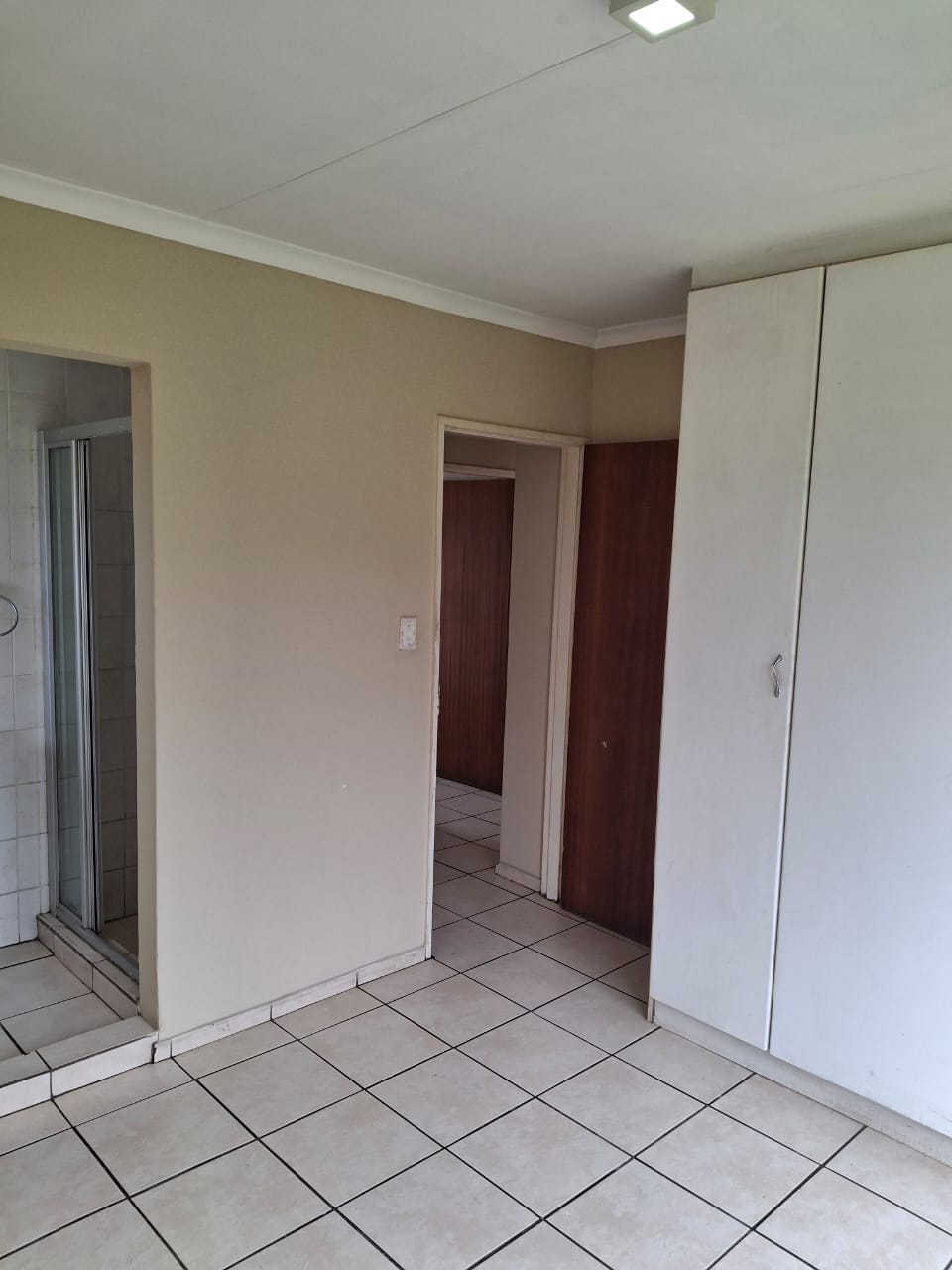 To Let 2 Bedroom Property for Rent in Little Falls Gauteng