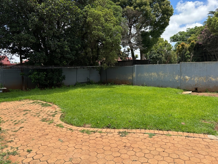 4 Bedroom Property for Sale in Ontdekkerspark Gauteng