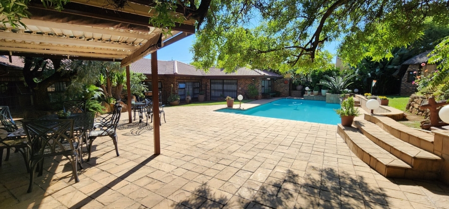 3 Bedroom Property for Sale in Mulbarton Gauteng