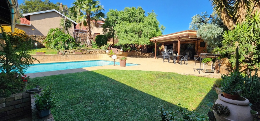 3 Bedroom Property for Sale in Mulbarton Gauteng