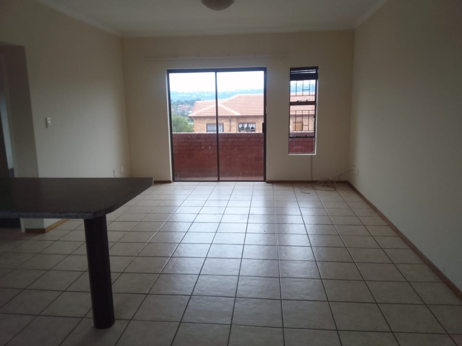 To Let 2 Bedroom Property for Rent in Weltevreden Park Gauteng