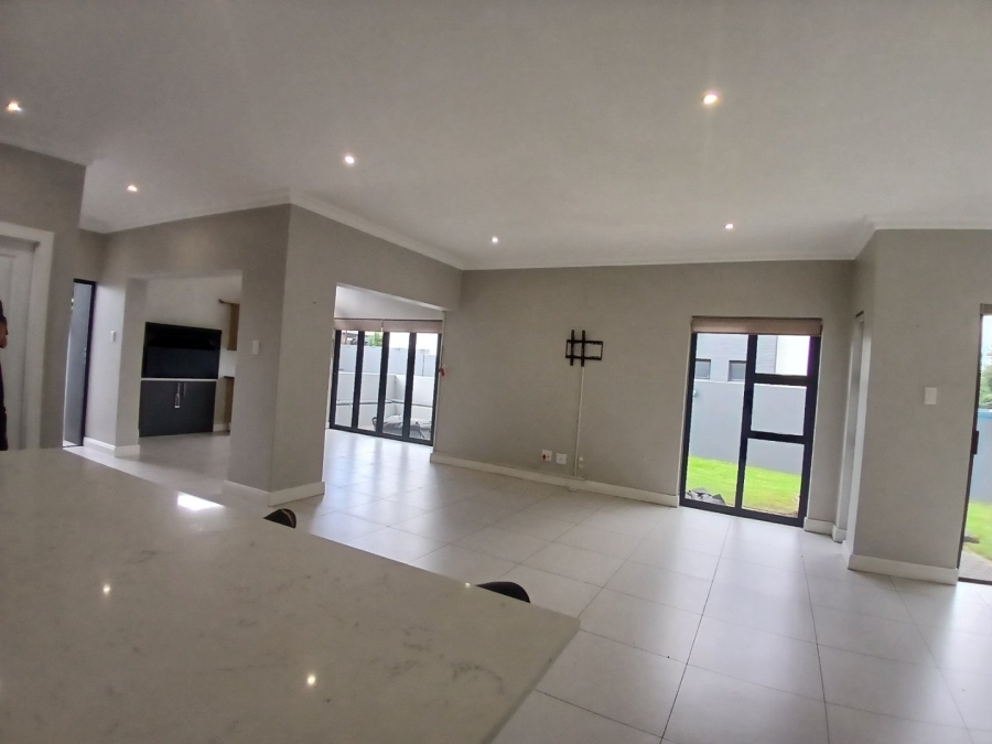 4 Bedroom Property for Sale in Midstream Meadows Gauteng