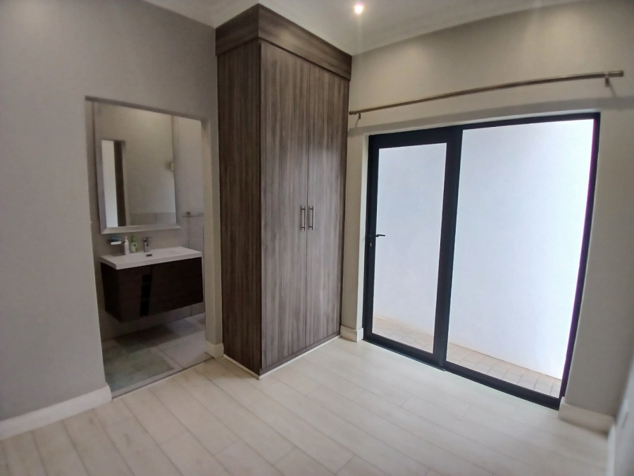 4 Bedroom Property for Sale in Midstream Meadows Gauteng