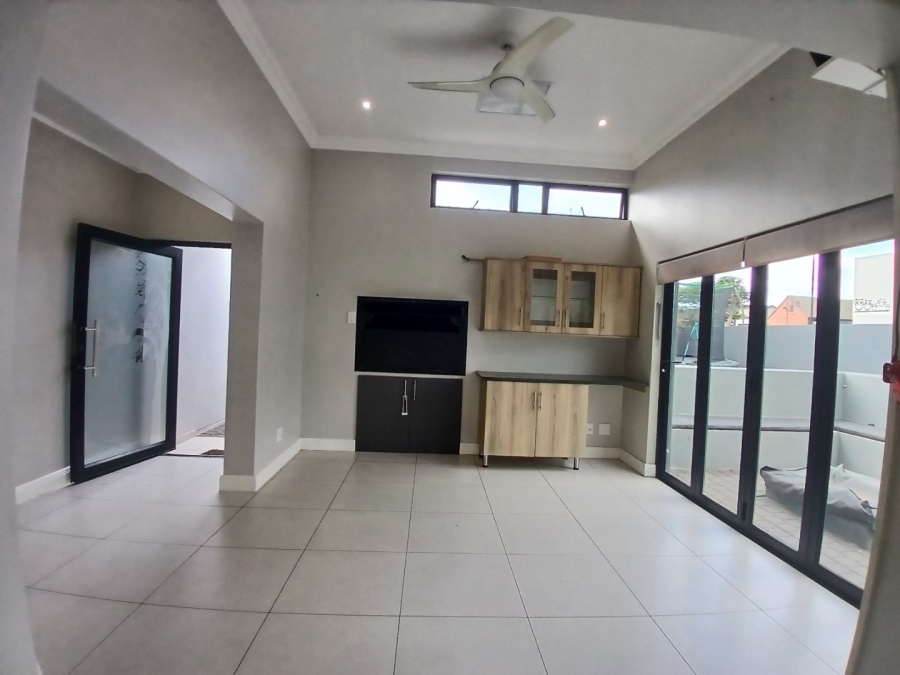 4 Bedroom Property for Sale in Midstream Meadows Gauteng