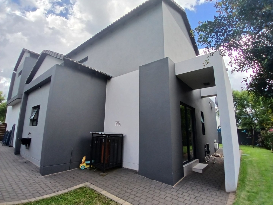 4 Bedroom Property for Sale in Midstream Meadows Gauteng