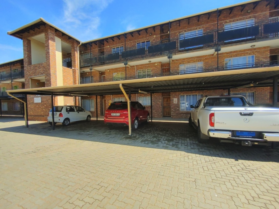 2 Bedroom Property for Sale in Pretoria North Gauteng