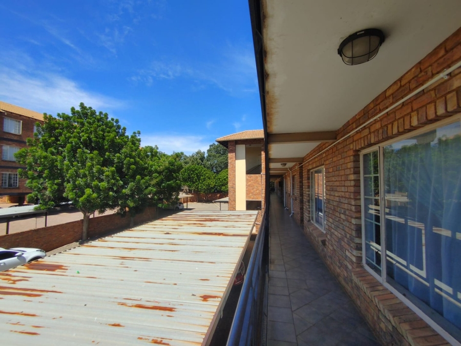 2 Bedroom Property for Sale in Pretoria North Gauteng