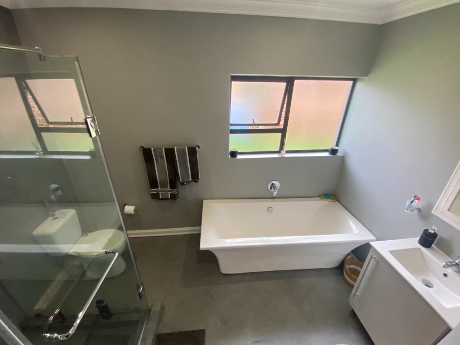 3 Bedroom Property for Sale in Highveld Gauteng