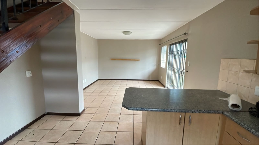 2 Bedroom Property for Sale in Farrar Park Gauteng