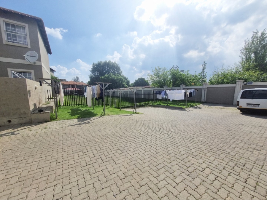 2 Bedroom Property for Sale in Rynfield A H Gauteng