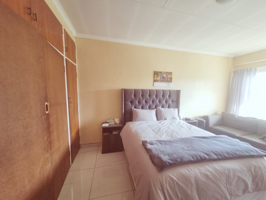 1 Bedroom Property for Sale in Benoni Central Gauteng