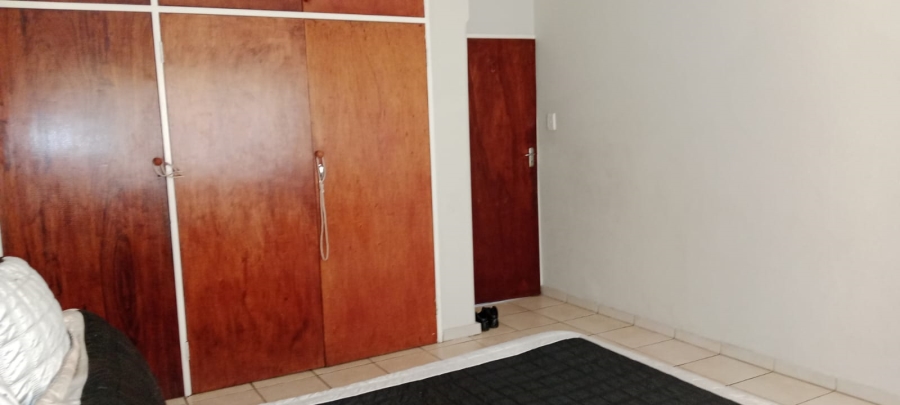 2 Bedroom Property for Sale in Vanderbijlpark CW 2 Gauteng