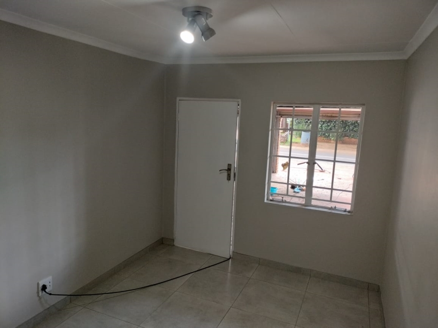 5 Bedroom Property for Sale in Doornpoort Gauteng