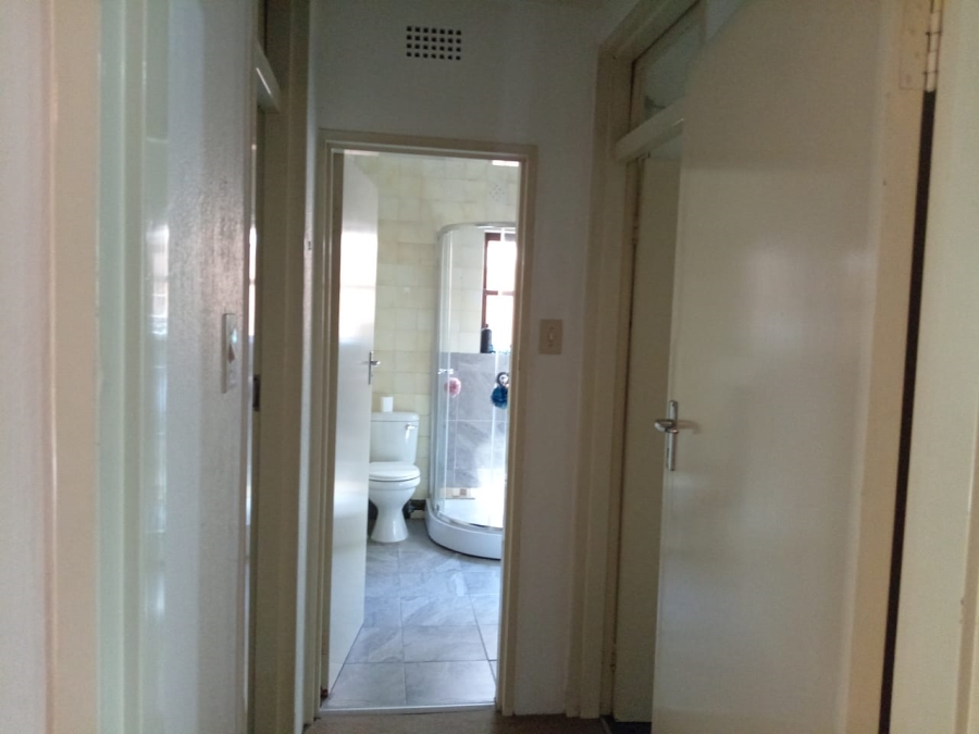 To Let 1 Bedroom Property for Rent in Parktown Gauteng