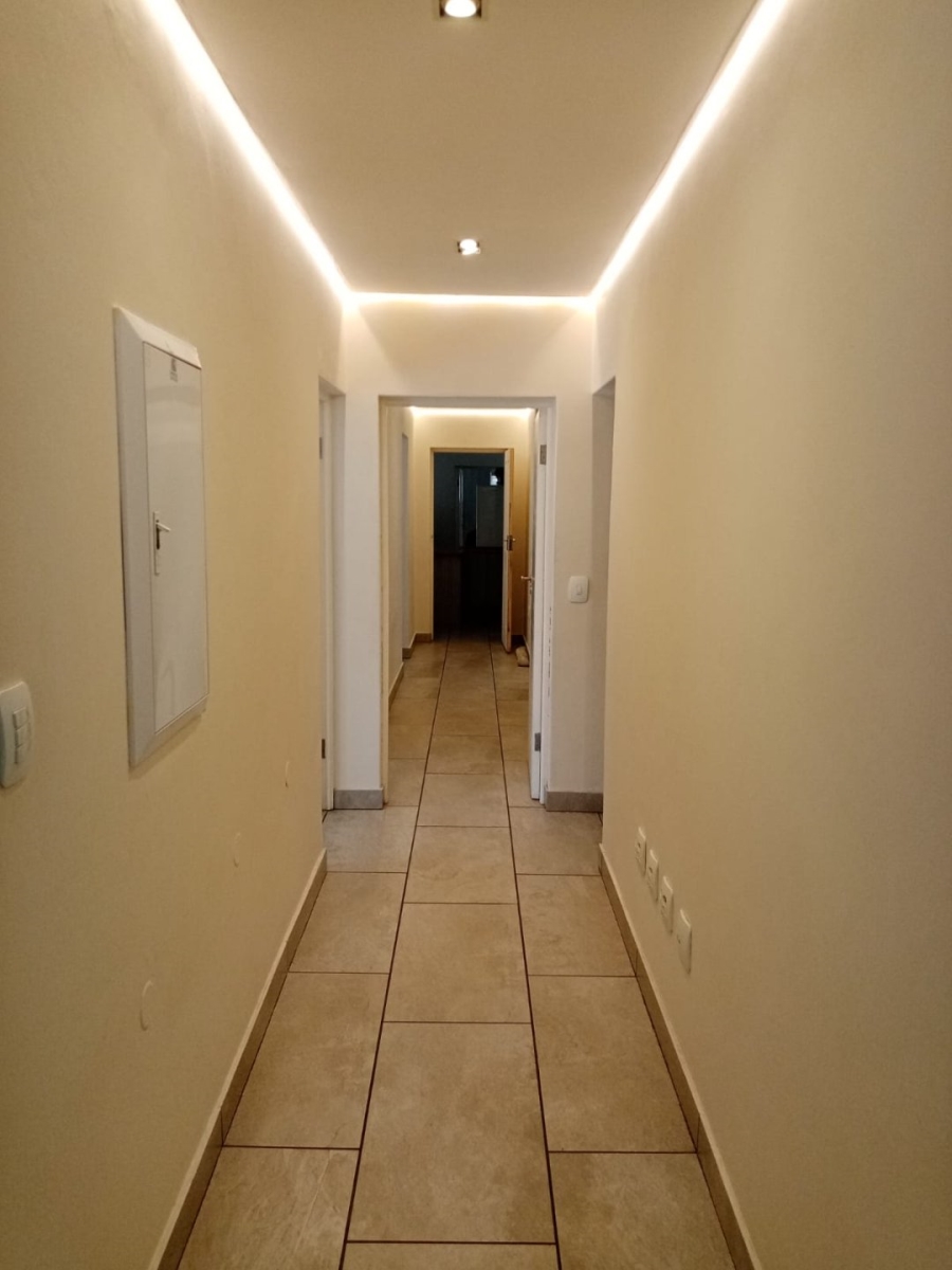 5 Bedroom Property for Sale in Meyerspark Gauteng