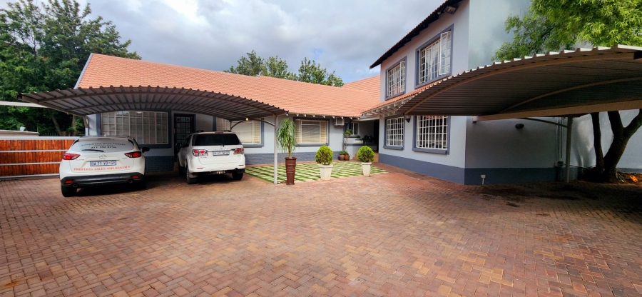 7 Bedroom Property for Sale in Murrayfield Gauteng