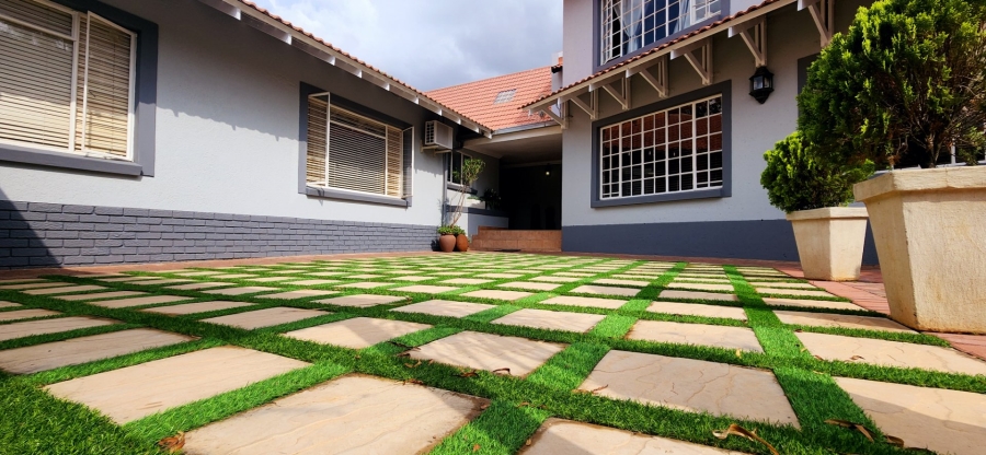 7 Bedroom Property for Sale in Murrayfield Gauteng