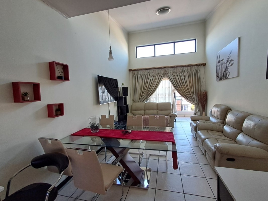 2 Bedroom Property for Sale in Greenstone Gate Gauteng