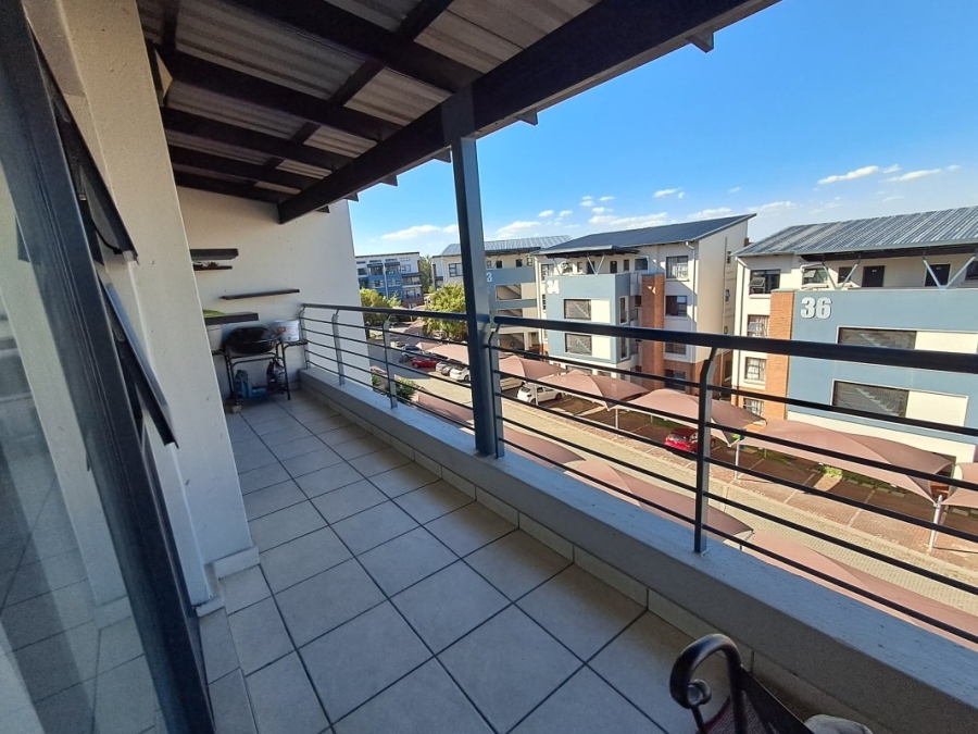 2 Bedroom Property for Sale in Greenstone Gate Gauteng