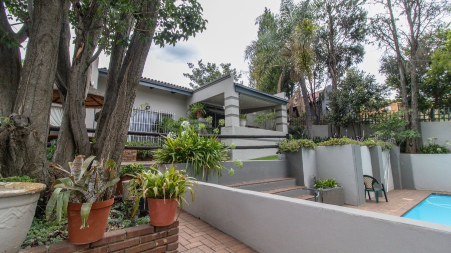 5 Bedroom Property for Sale in Winchester Hills Gauteng