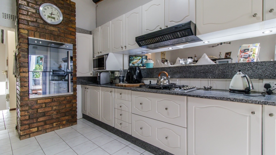 5 Bedroom Property for Sale in Winchester Hills Gauteng