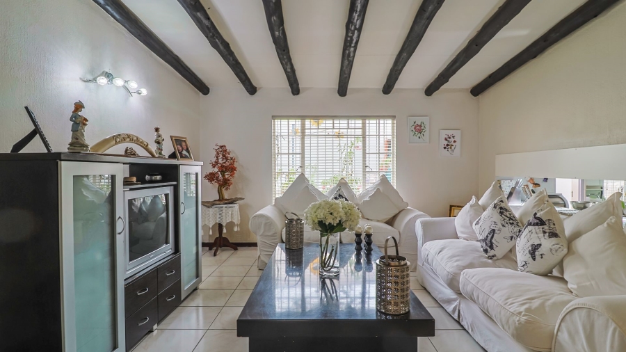 5 Bedroom Property for Sale in Winchester Hills Gauteng