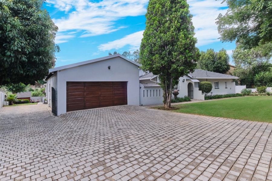 5 Bedroom Property for Sale in Weltevreden Park Gauteng