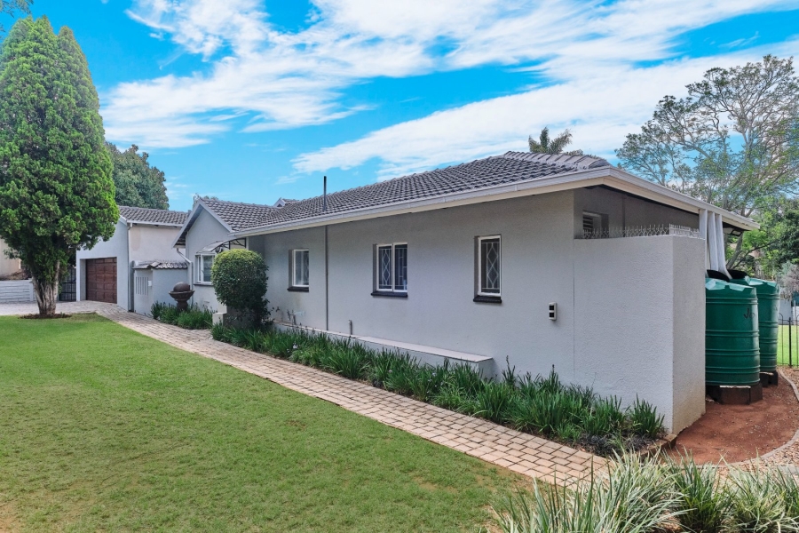 5 Bedroom Property for Sale in Weltevreden Park Gauteng