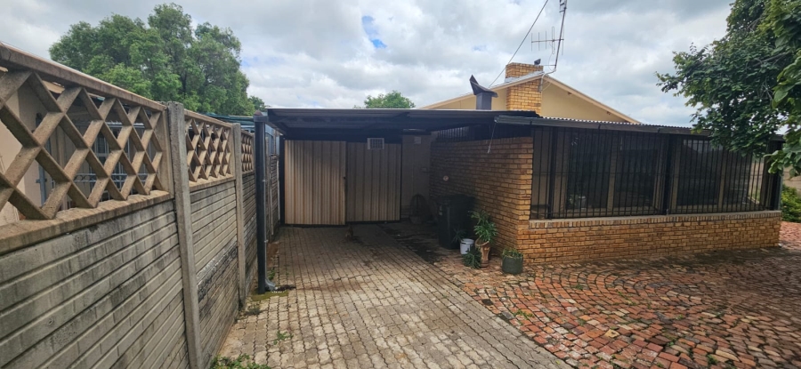 3 Bedroom Property for Sale in Pretoria North Gauteng