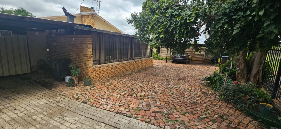 3 Bedroom Property for Sale in Pretoria North Gauteng