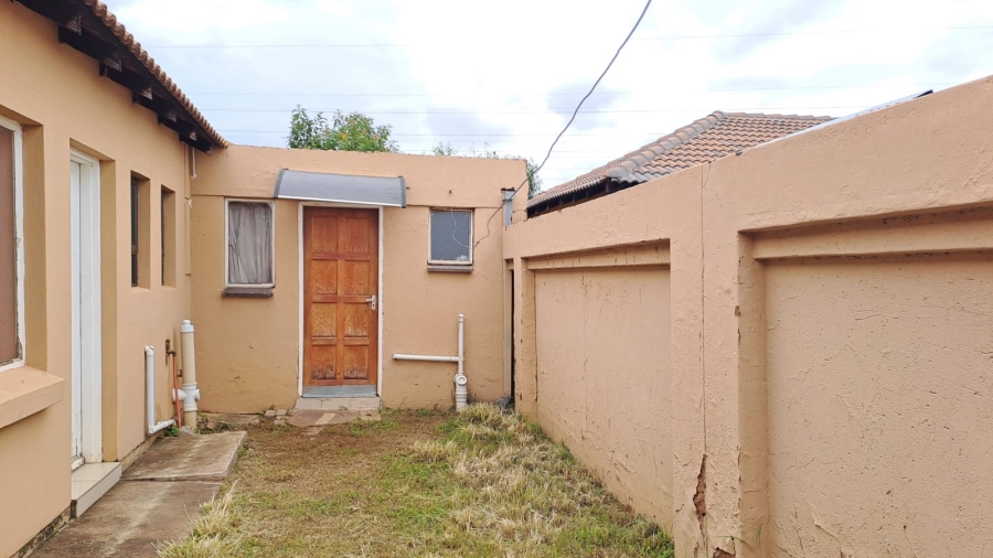 3 Bedroom Property for Sale in Nkwe Estate Gauteng