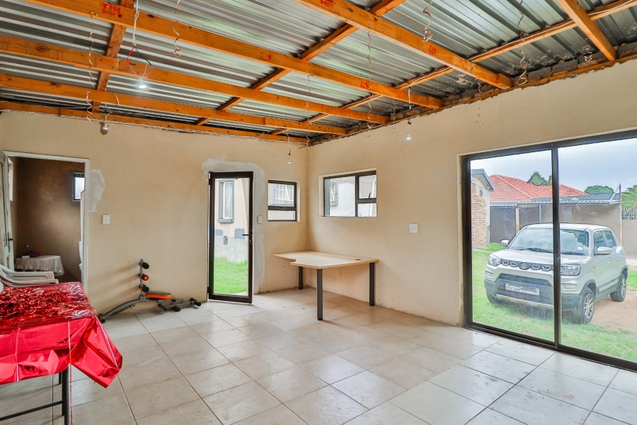 4 Bedroom Property for Sale in Rewlatch Gauteng