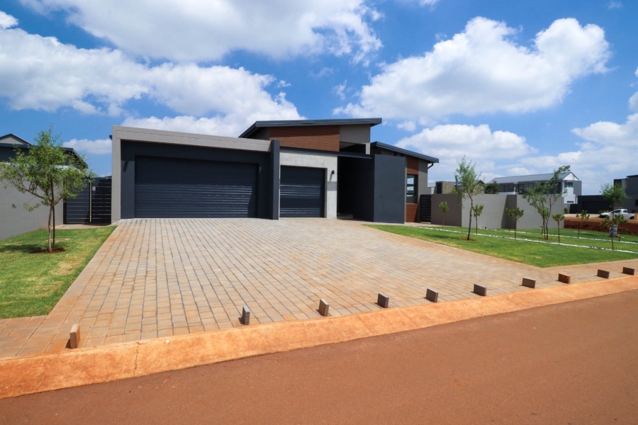 4 Bedroom Property for Sale in Midstream Heights Gauteng