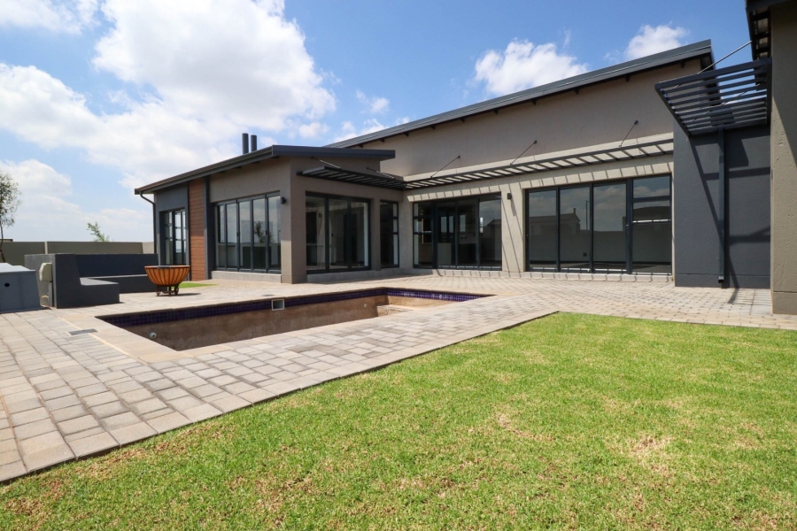 4 Bedroom Property for Sale in Midstream Heights Gauteng