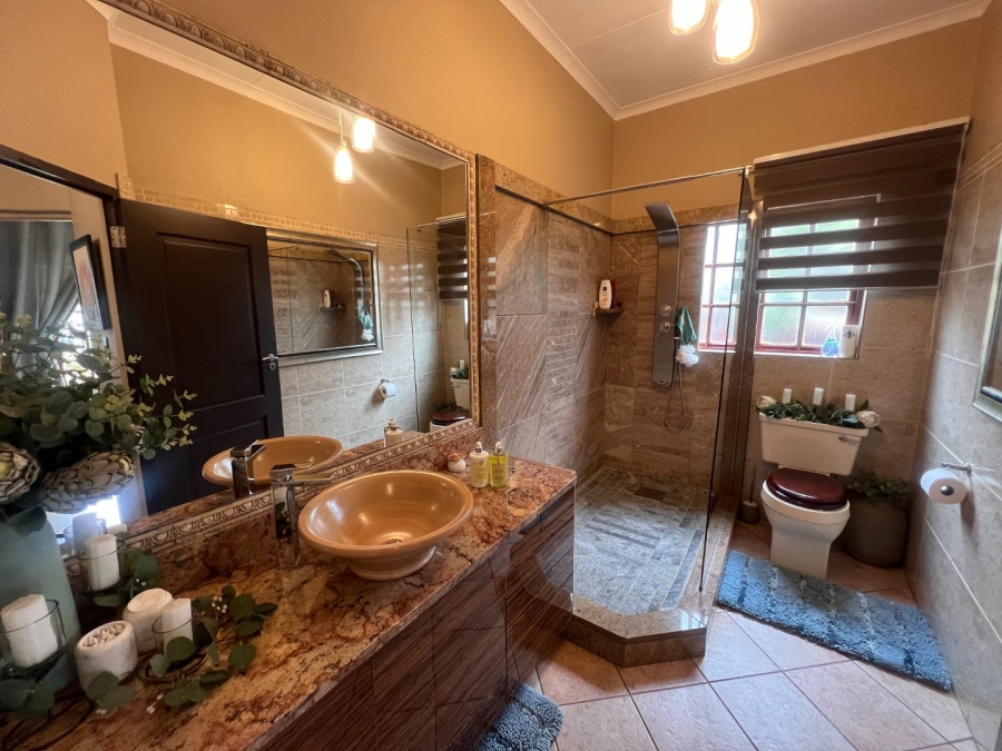 6 Bedroom Property for Sale in Amandasig Gauteng