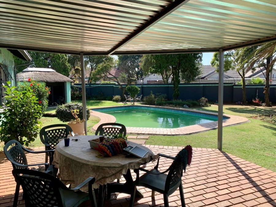 4 Bedroom Property for Sale in Brackenhurst Gauteng