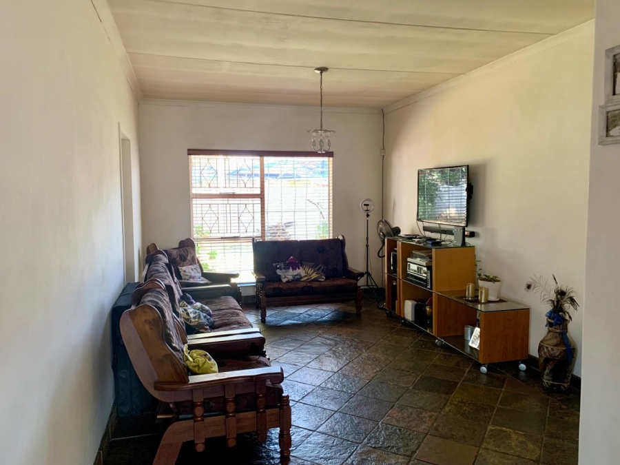 4 Bedroom Property for Sale in Brackenhurst Gauteng