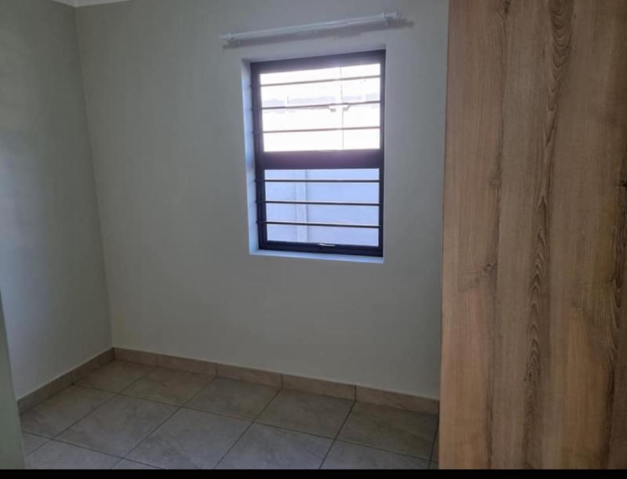 3 Bedroom Property for Sale in Albertsdal Gauteng