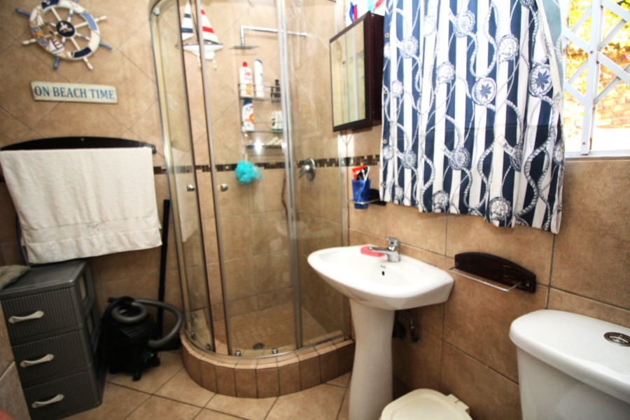 2 Bedroom Property for Sale in Clubview Gauteng