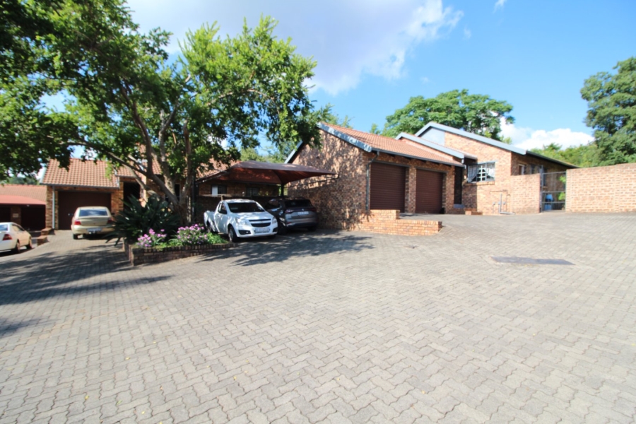 2 Bedroom Property for Sale in Clubview Gauteng