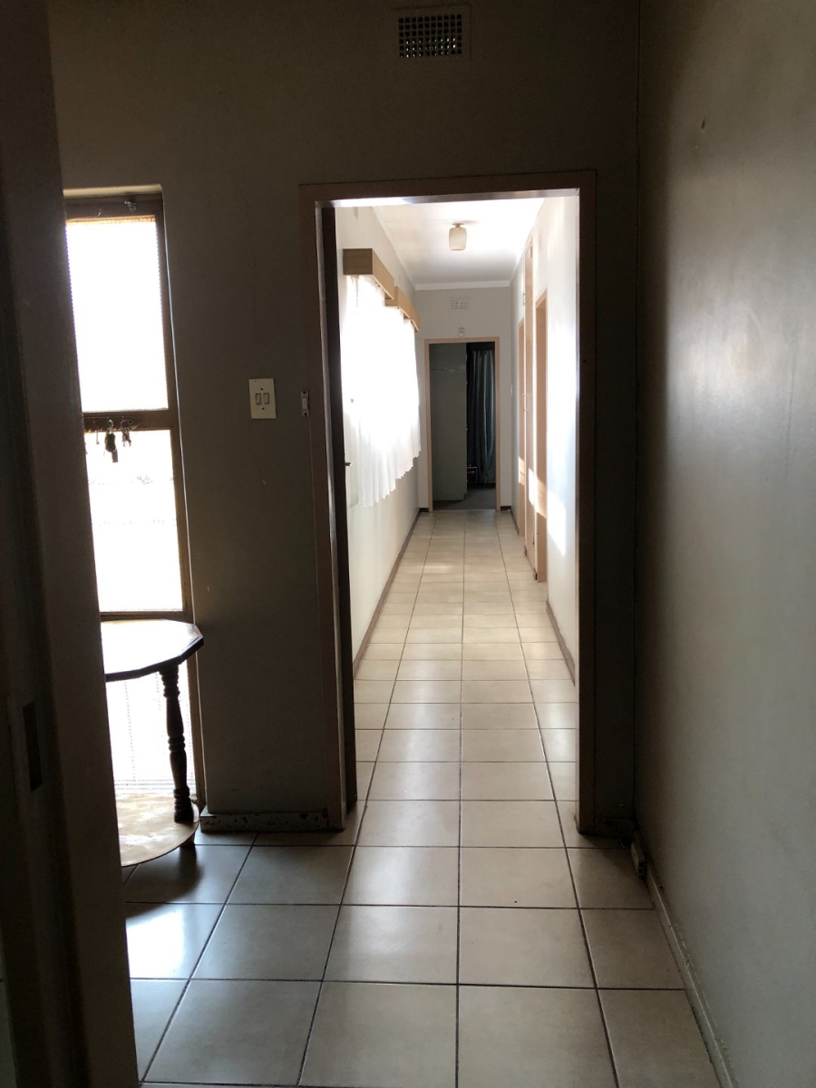 3 Bedroom Property for Sale in Vanderbijlpark SW 5 Gauteng